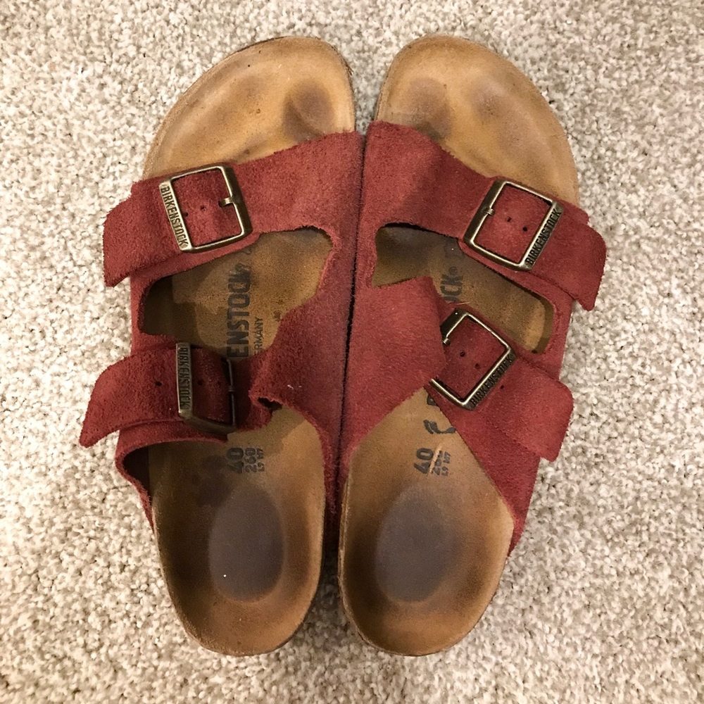 Arizona Maroon Birkenstock’s